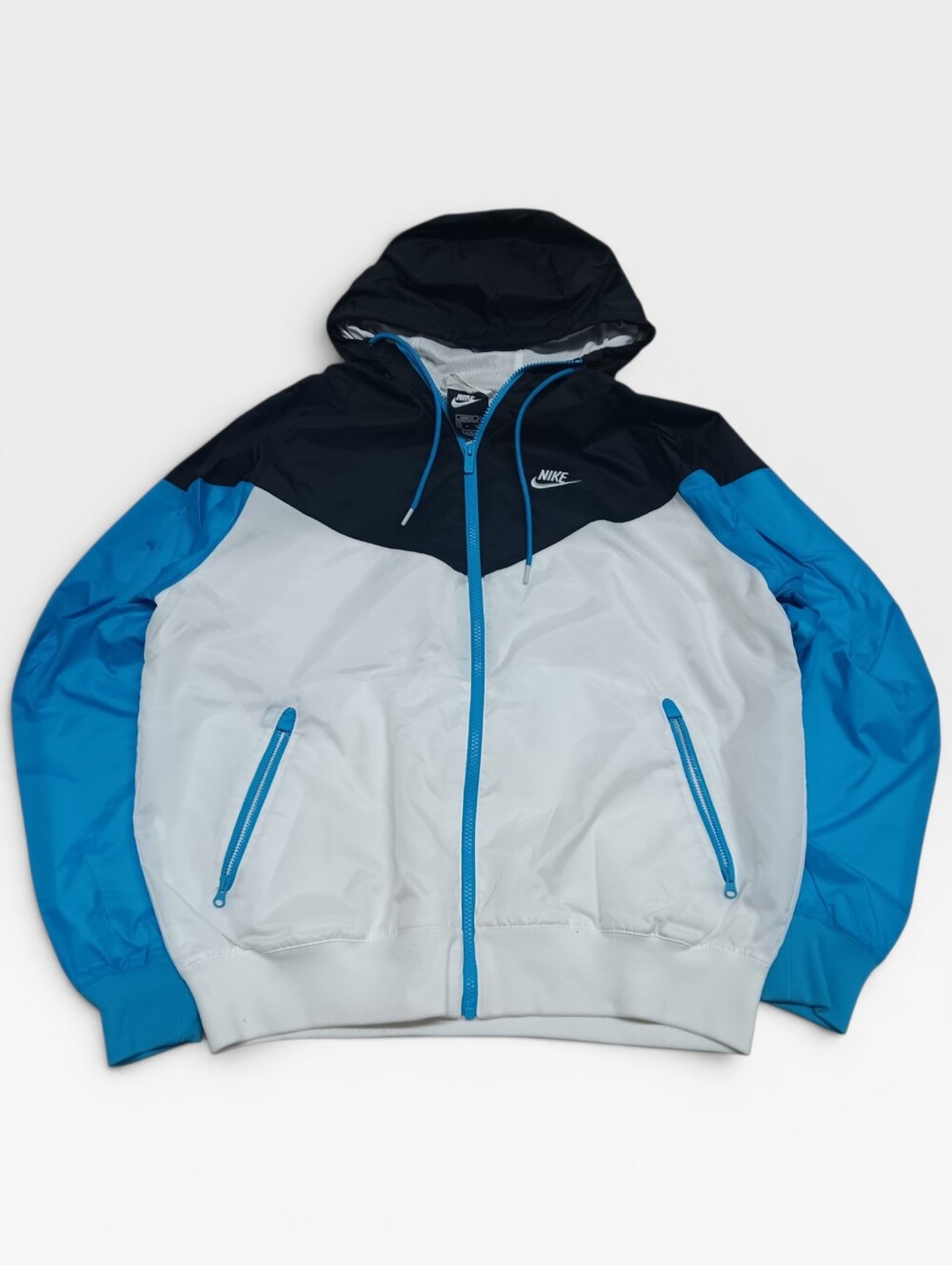 Nike Men’s Hooded Colorblock Windbreaker - White/Blue/Black Size S